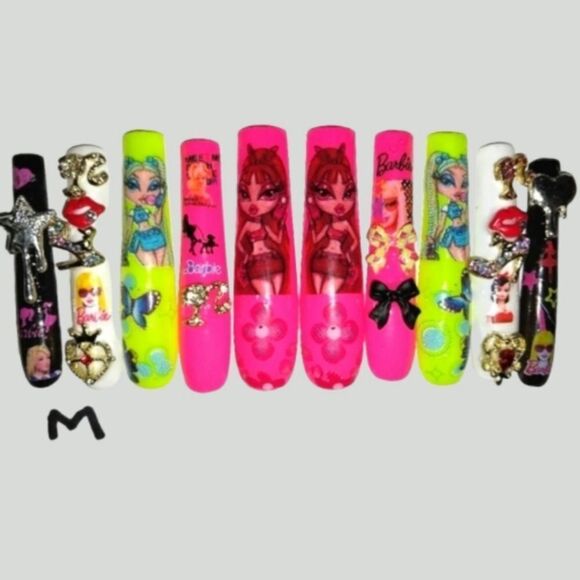 Hand crafted custom 10pc xxxl acrylic press on nails - Picture 3 of 6